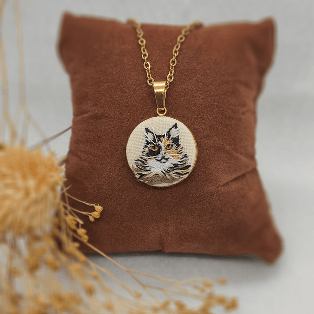 EB Bijoux brodé personnalisé portrait d'animaux par Petit Printemps