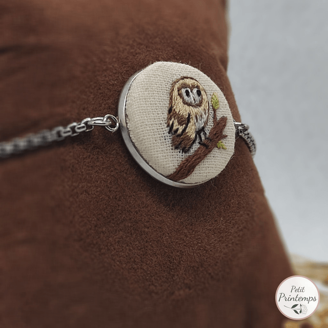 EB Bijoux brodé à motif "Chouette"  par Petit Printemps