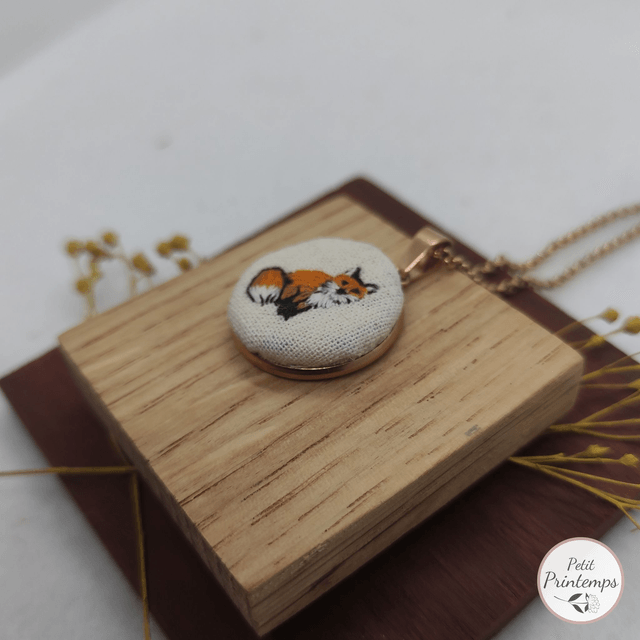 EB Bijoux brodé à motif "Renard de face" par Petit Printemps