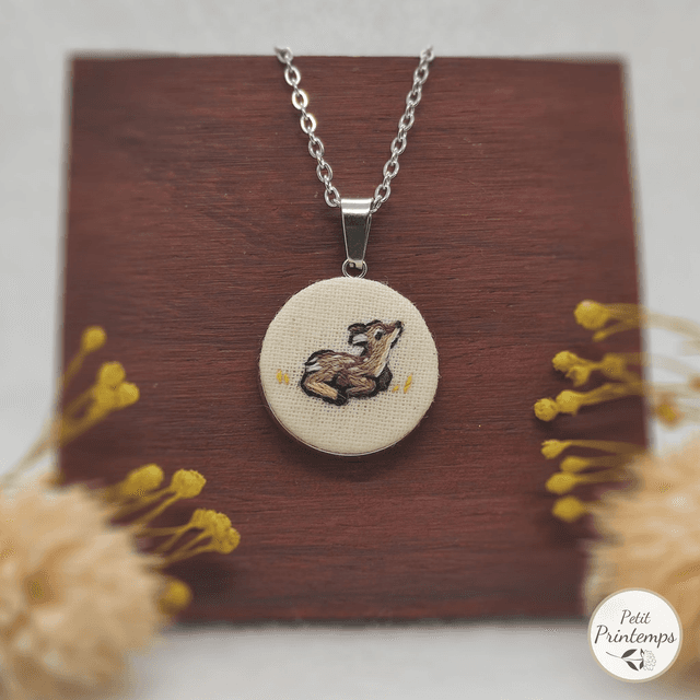 EB Bijoux brodé à motif &quot;Faon&quot;  par Petit Printemps